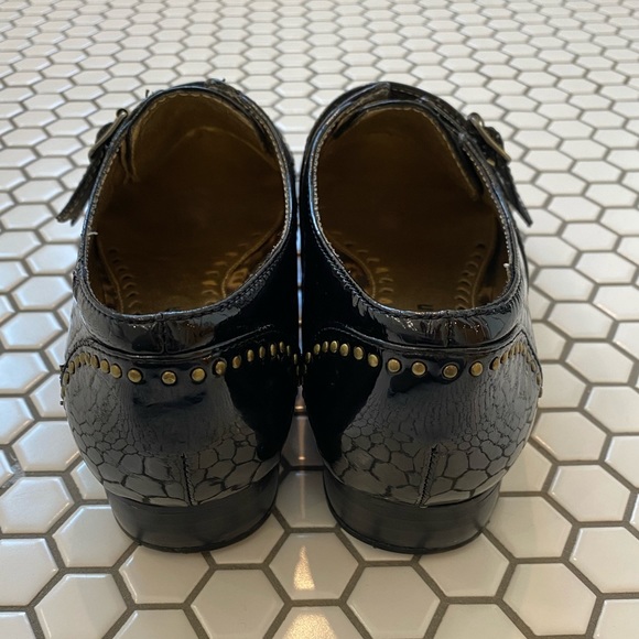 Libby Edelman studded black and gold loafer - Picture 3 of 6